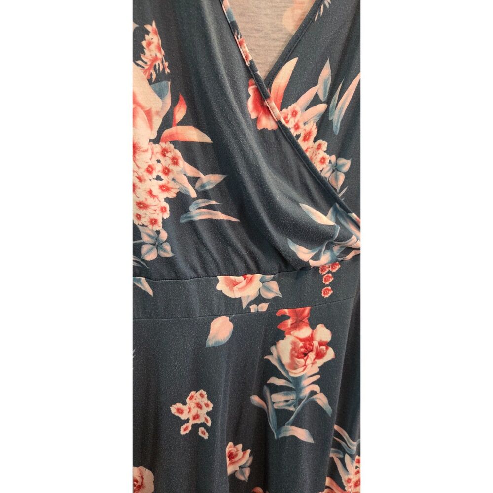 GUBERRY XXL Blue Floral Sleeveless Wrap Fit & Flare Dress Plus Size - Picture 3 of 4